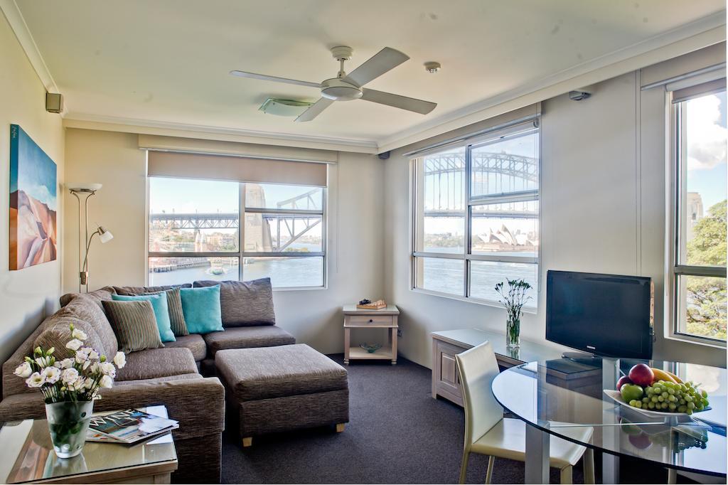Harbourside Apartments Sydney Room photo
